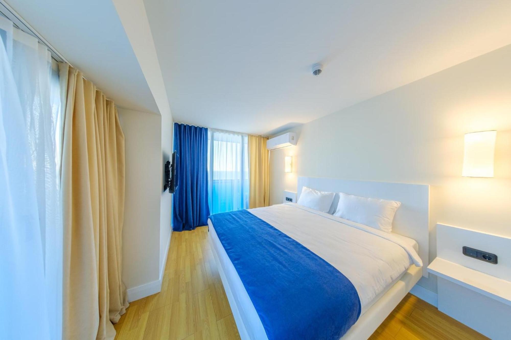 Panorama Sea View Central City Batumi & Aparthotel Екстериор снимка